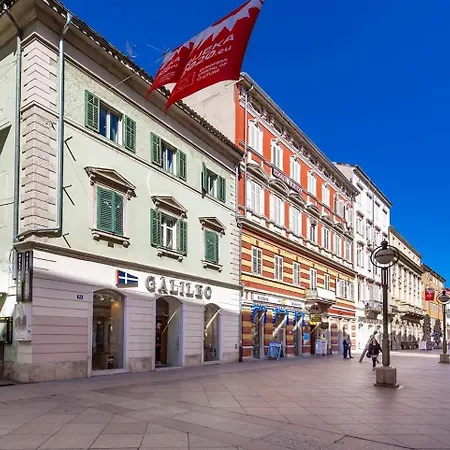 Four Seasons Apartmán