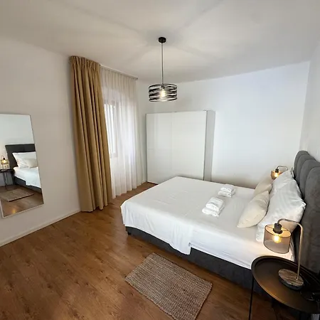 Four Seasons Apartmán