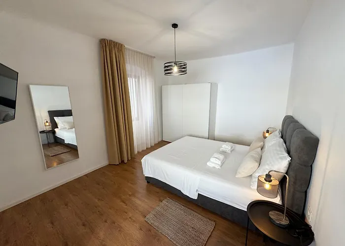 Four Seasons Lägenhet